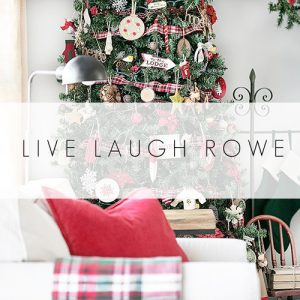 Simple Christmas Table Decor - Live Laugh Rowe