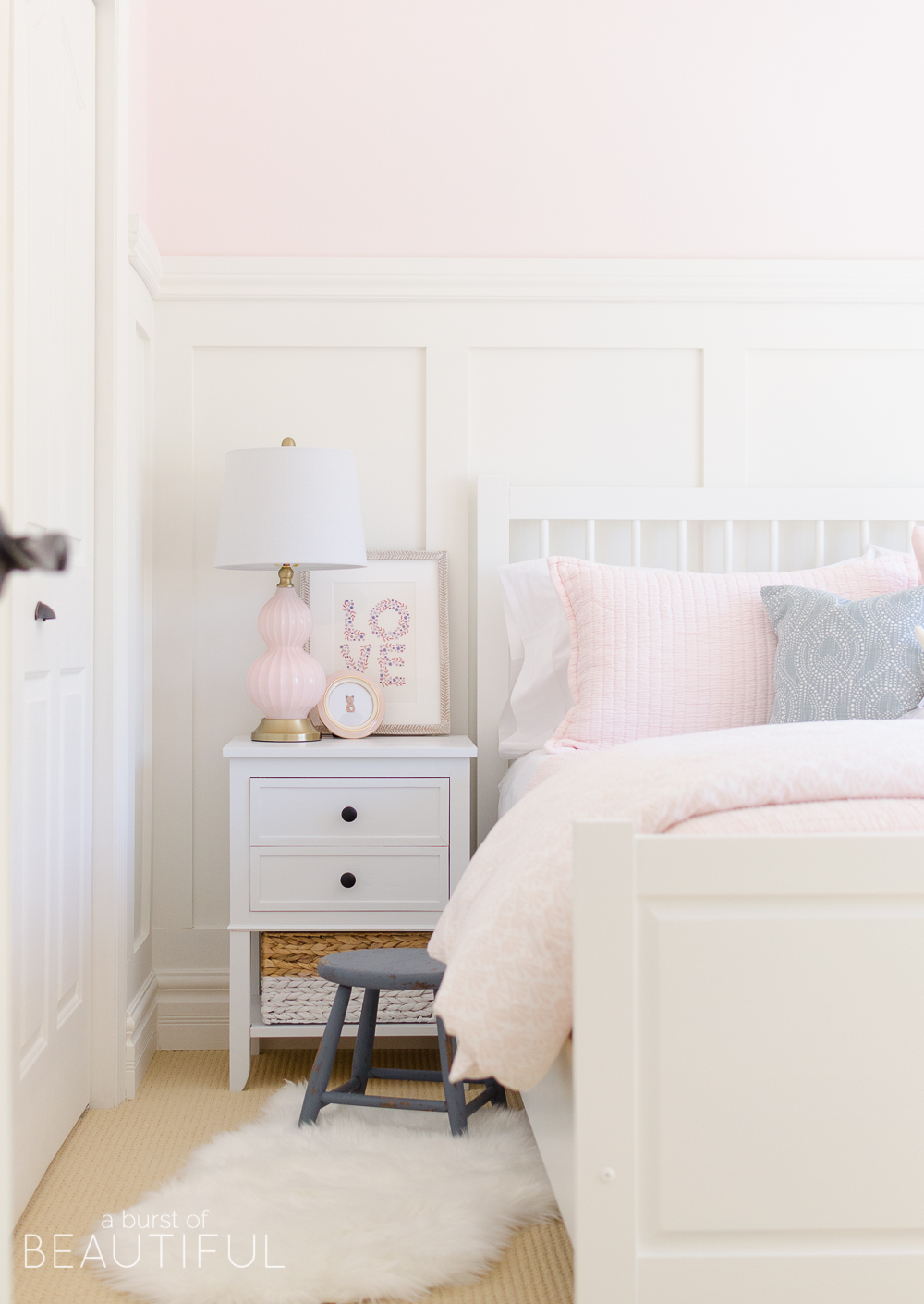 white bedroom for girl